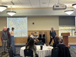 E14CFF05-F05D-412A-B100-9DD2558849EB